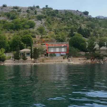 Lisarica Starigrad Paklenica