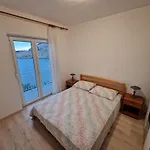 Lisarica Ferienhaus *