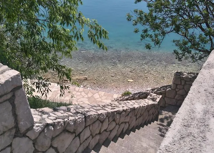 Lisarica Стариград-Пакленица