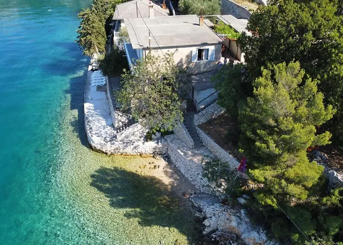 Lisarica * Starigrad Paklenica