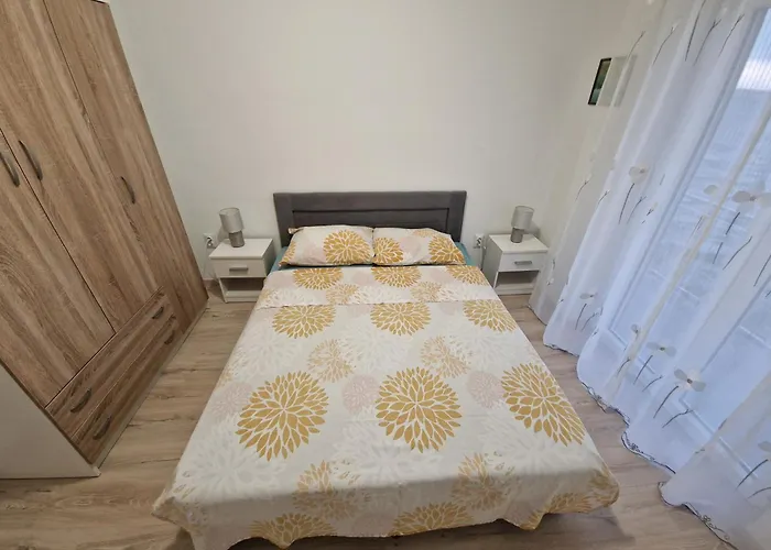 Lisarica * Starigrad Paklenica